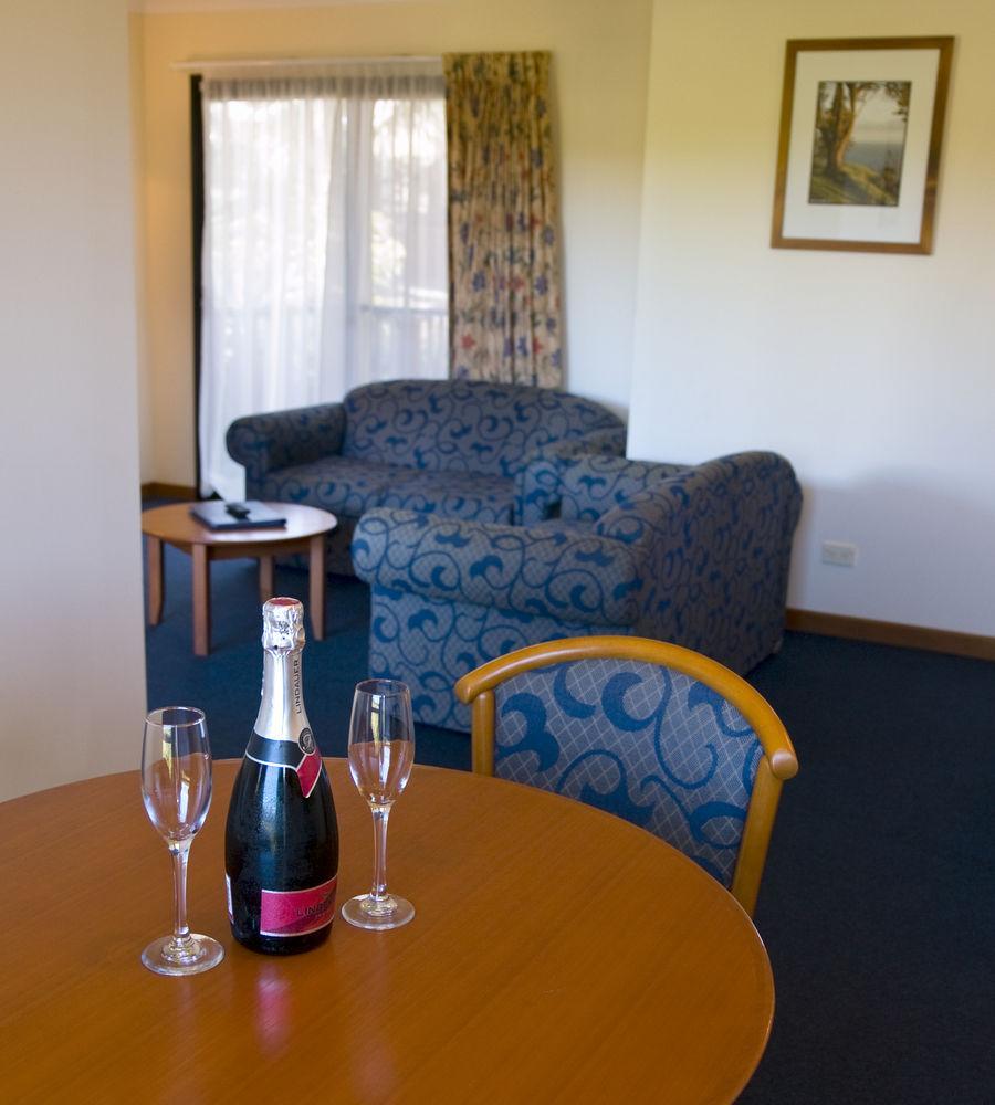 Governors Lodge Resort Hotel Burnt Pine Extérieur photo